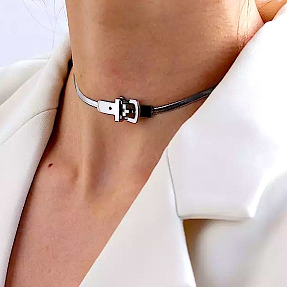 STERLING SILVER BUCKLE DESIGN CHOKER NECKLACE - Picture 9 of 14